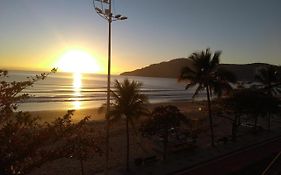 Apto. Beira Mar Em Bal. Camboriu